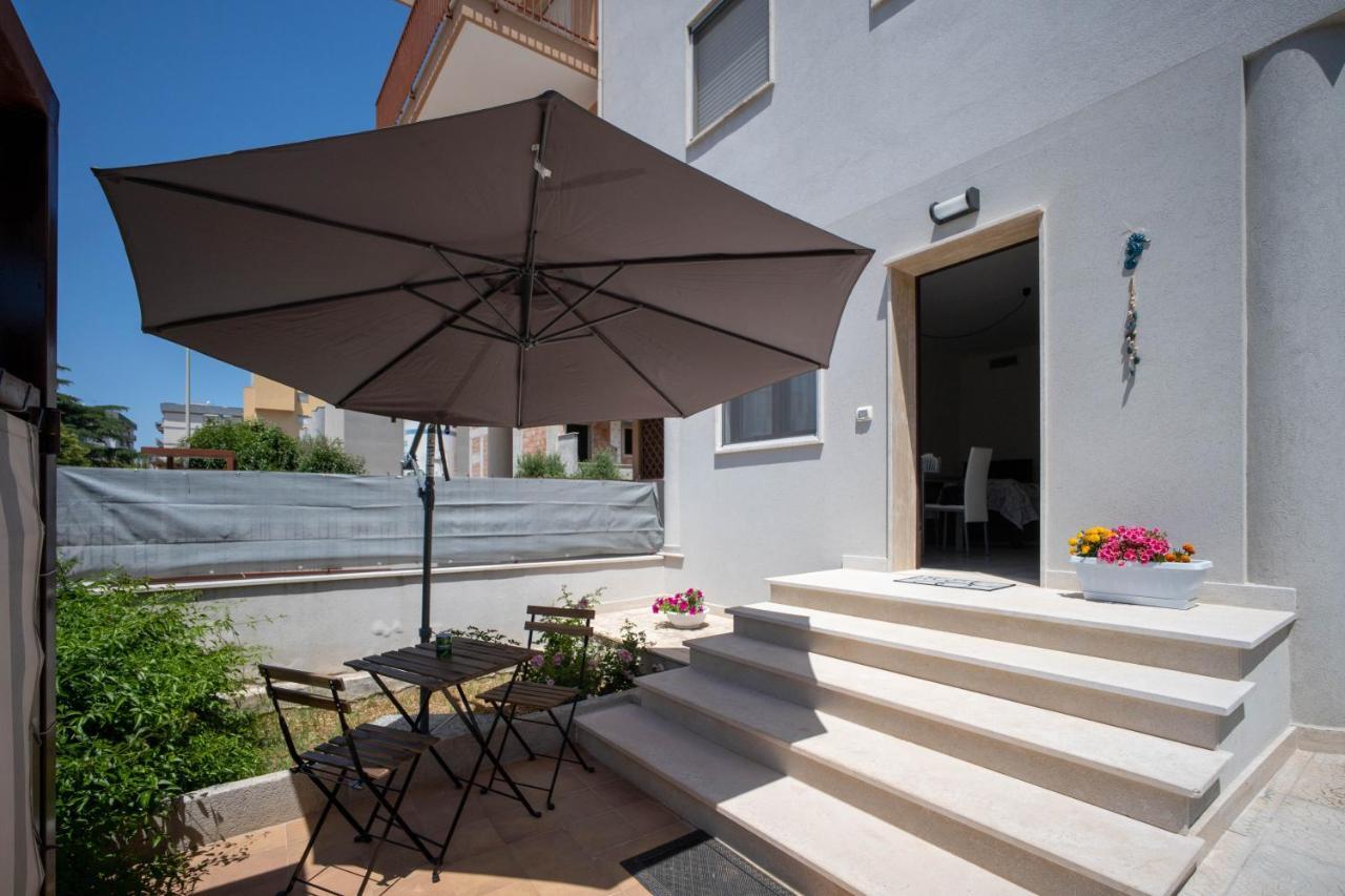 Wepuglia - Sunflower House Monopoli Luaran gambar